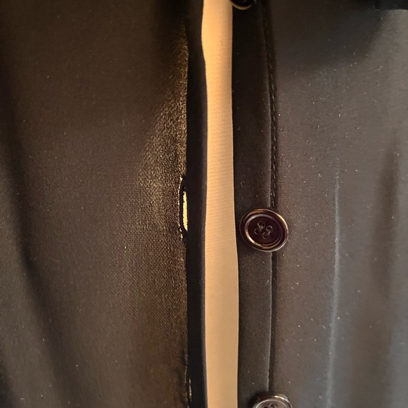 Authentic VALENTINO long blouse with a bow . Slit on each side .size 8 Silk - Picture 3 of 4